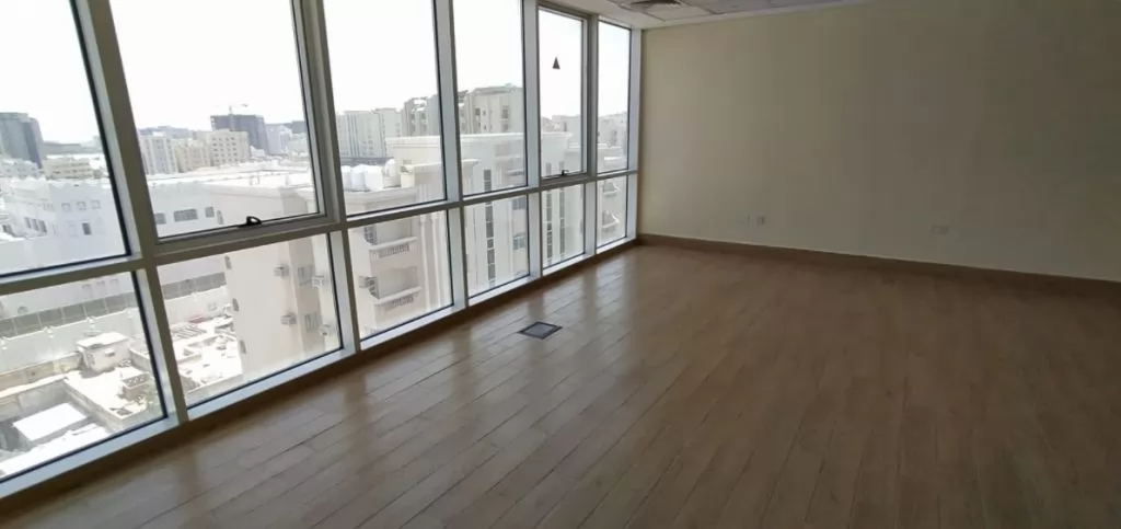 تجاری املاک آماده U/F دفتر  برای اجاره که در السد , دوحه #14960 - 3  image 